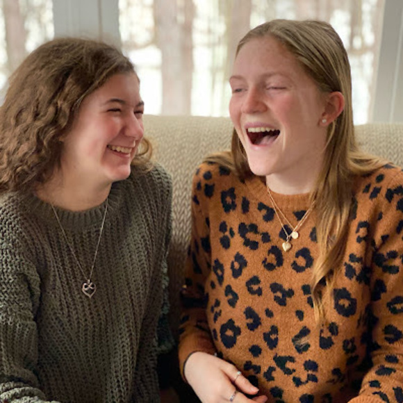 Meet your Posher, Rylie - Picture 1 of 1